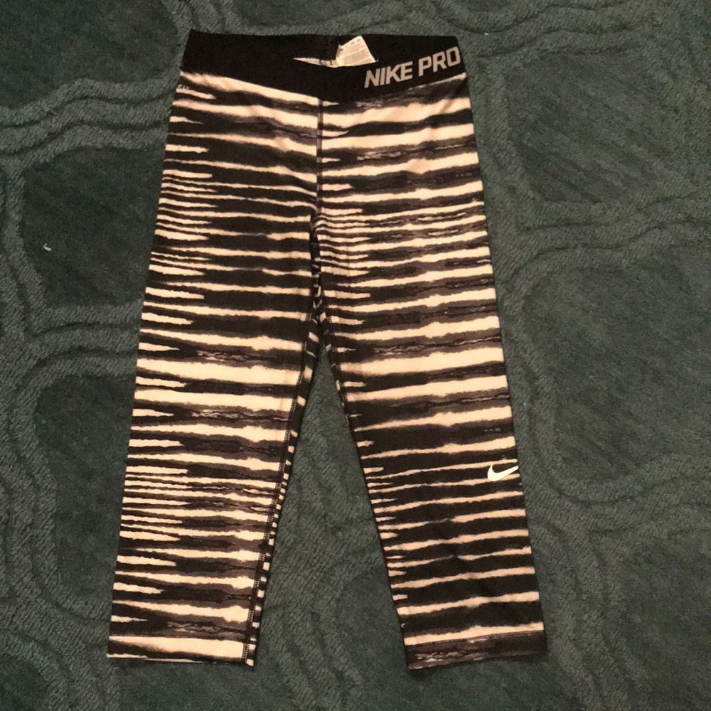 Nike Pro Crops